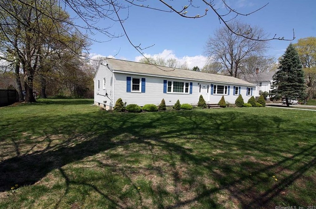 892 Boston Post Rd, Westbrook, CT 06498-1848