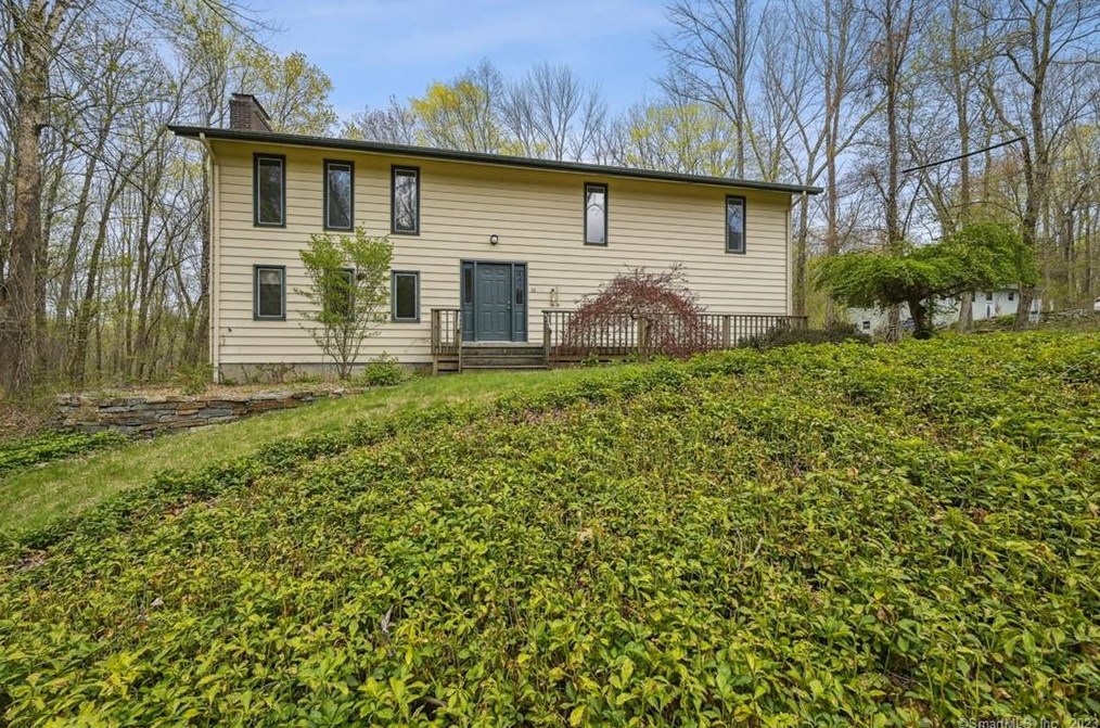 38 Fellen Rd, Storrs Mansfield, CT 06268