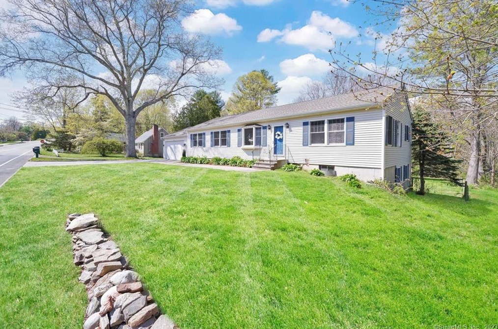 1034 Old Clinton Rd, Westbrook, CT 06498