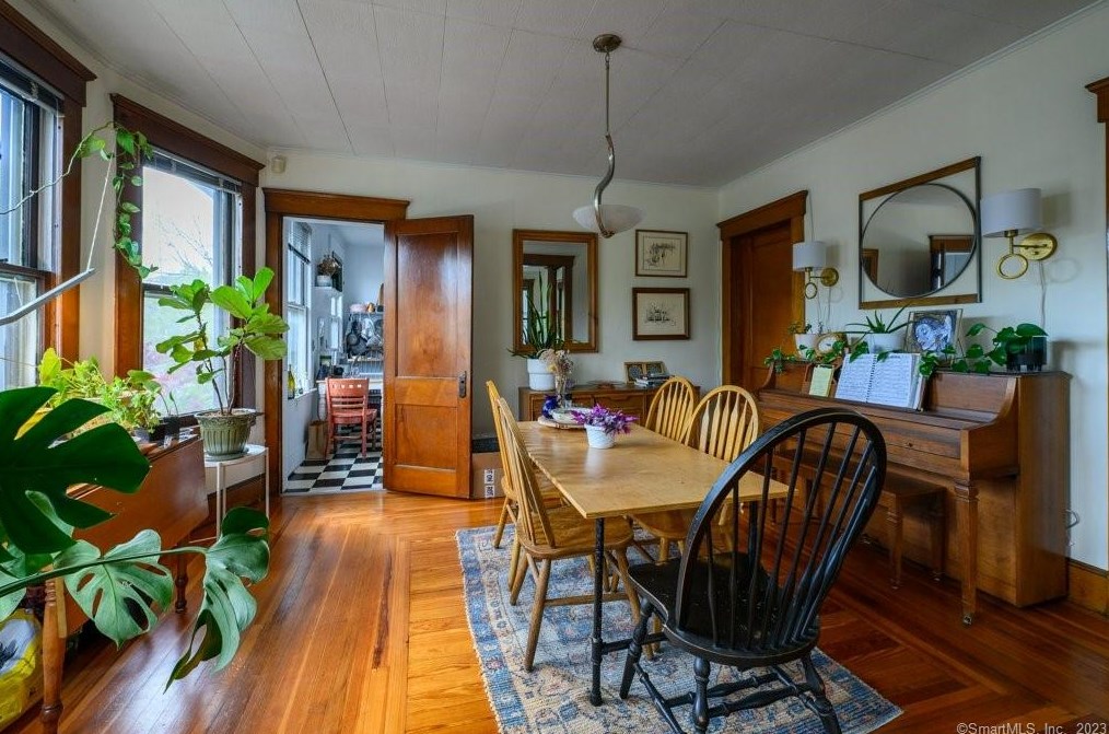 92 Lawrence St, New Haven CT 06525-2379 exterior