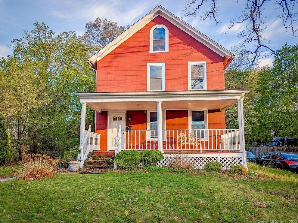 2 W Center St, Manchester, CT 06040