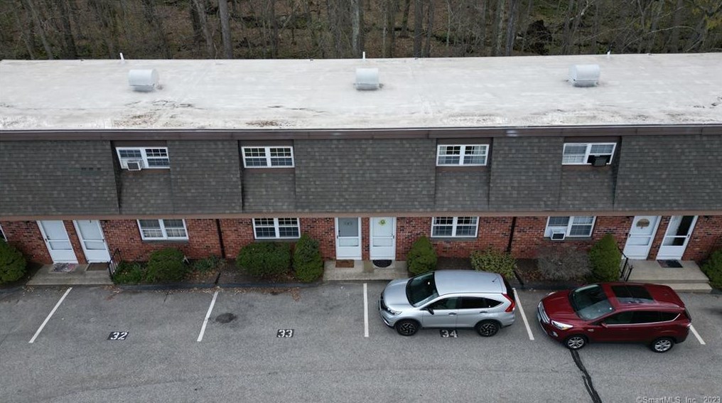 39 Ash #33, Gales Ferry, CT 06335