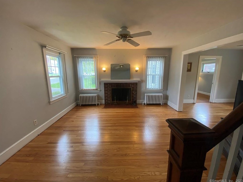 37 Mckenzie St, Middletown, CT 06457