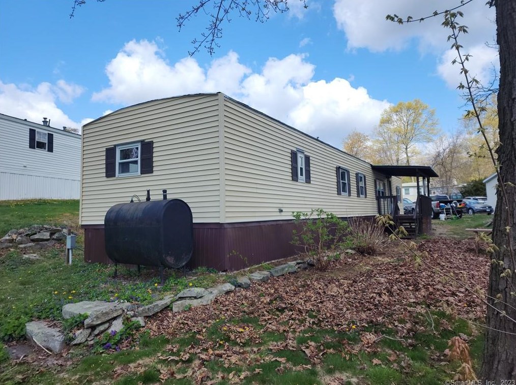 634 Hopeville #16, Norwich, CT 06351