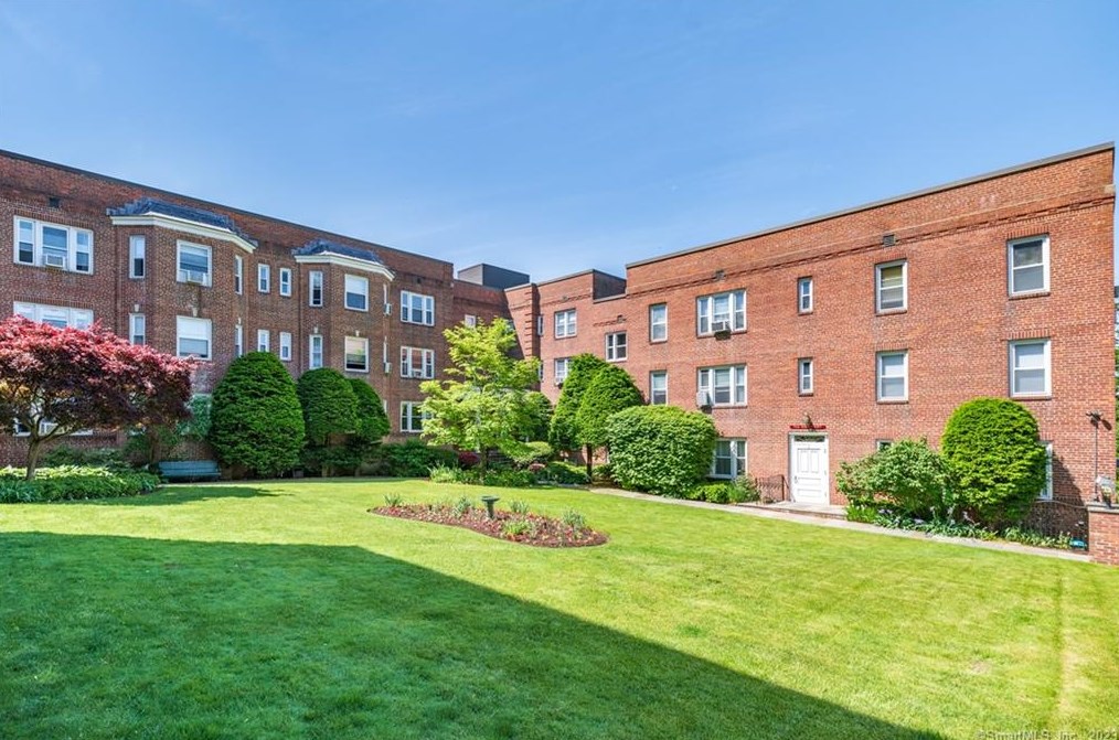 70 Strawberry Hill Ave #6-2b, Stamford, CT 06902
