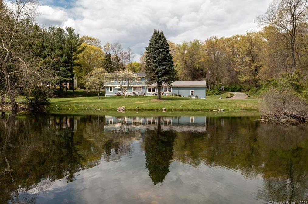 60 Mcfadden Dr, Wilton, CT 06897