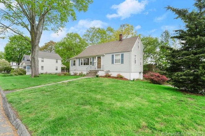 7 Roscoe St, Norwalk, CT 06851