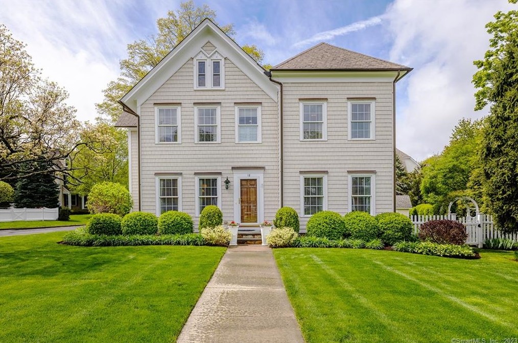 12 Mulvaney Ct, Ridgefield, CT 06877