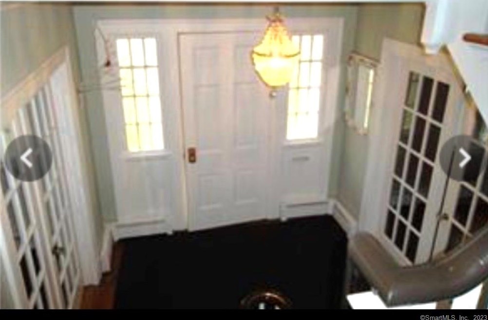 26 Lakeview Ave, New Britain, CT 06052