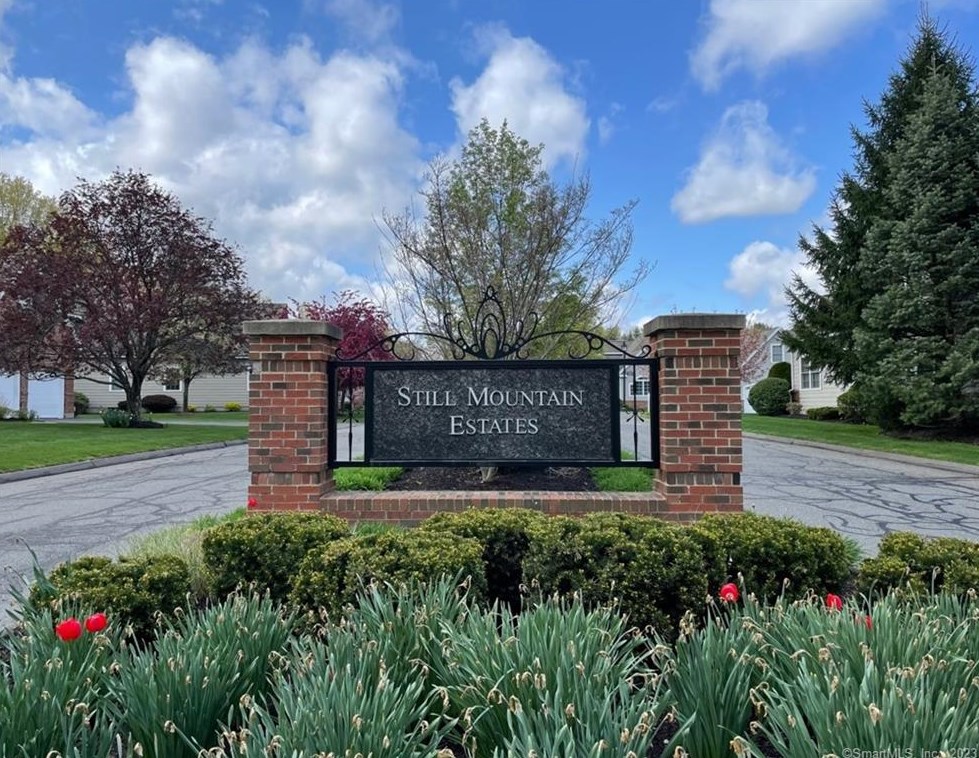 2 Avery Rd #2, Bloomfield, CT 06002