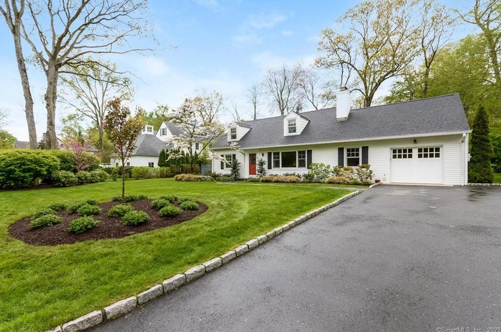 317 Noroton Ave, Tokeneke, CT 06820