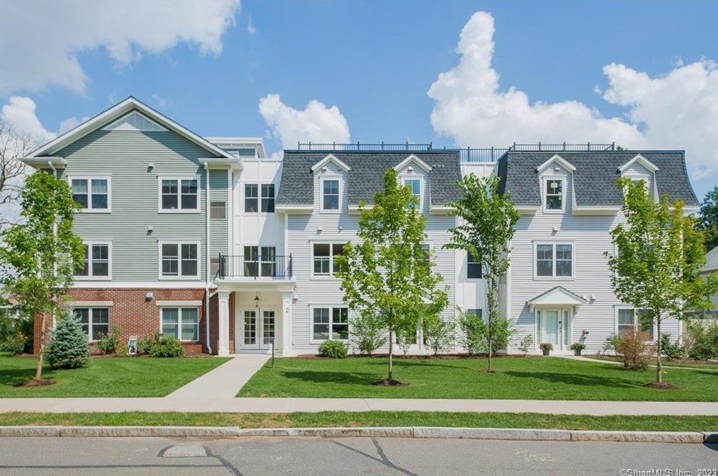 2 Bishop Rd #201, Hartford, CT 06119