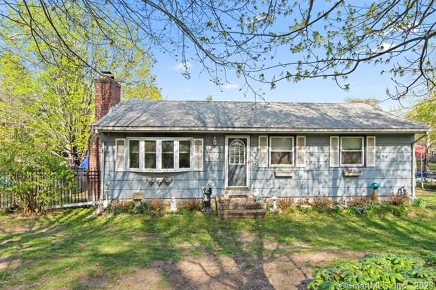 67 Riverview Rd, Niantic, CT 06357