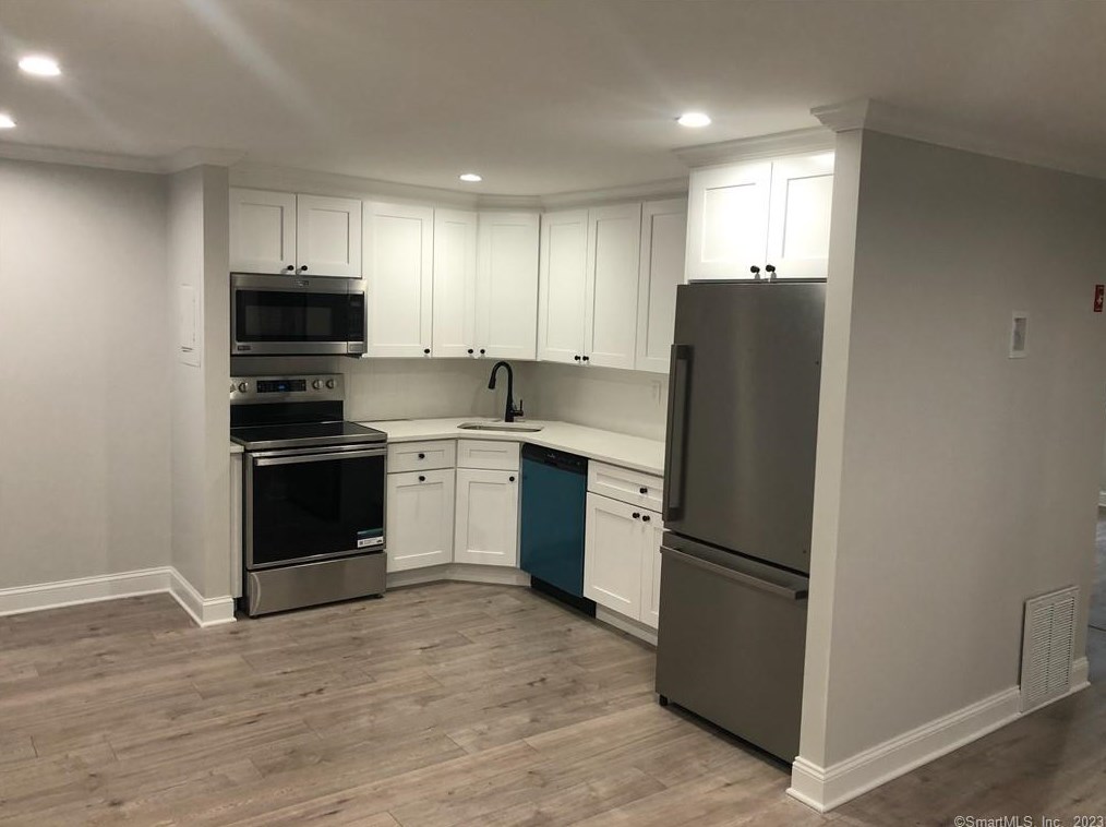112 Glenwood Ave Unit 112, Bridgeport, CT