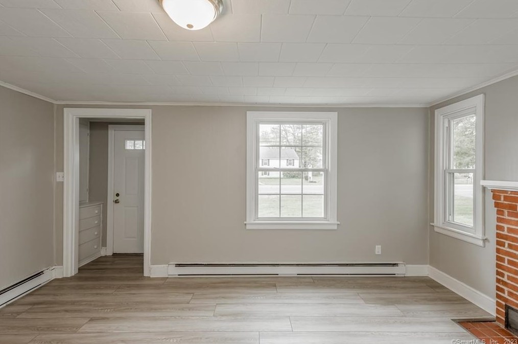 30 Hartford Ave, Granby, CT 06035
