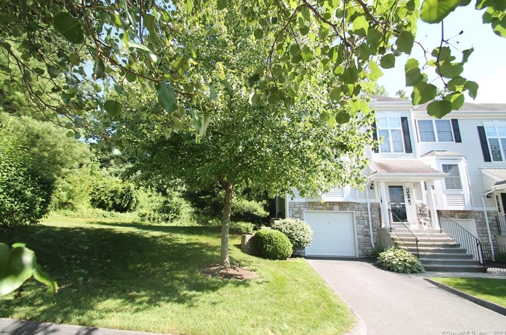 4001 Hancock Dr Unit 4001, Danbury, CT