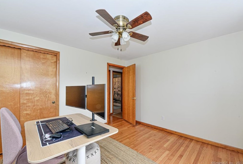 90 Douglas St, Stratford CT  06614-2763 exterior