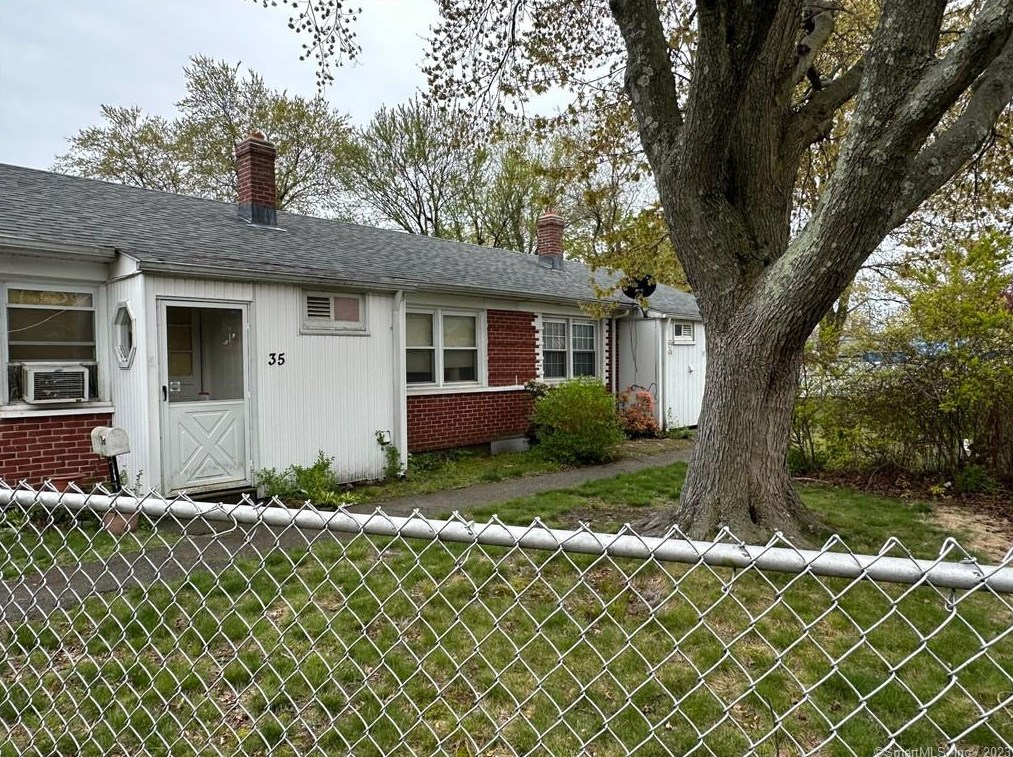 35 Underwood Ct #35, Stratford, CT 06615