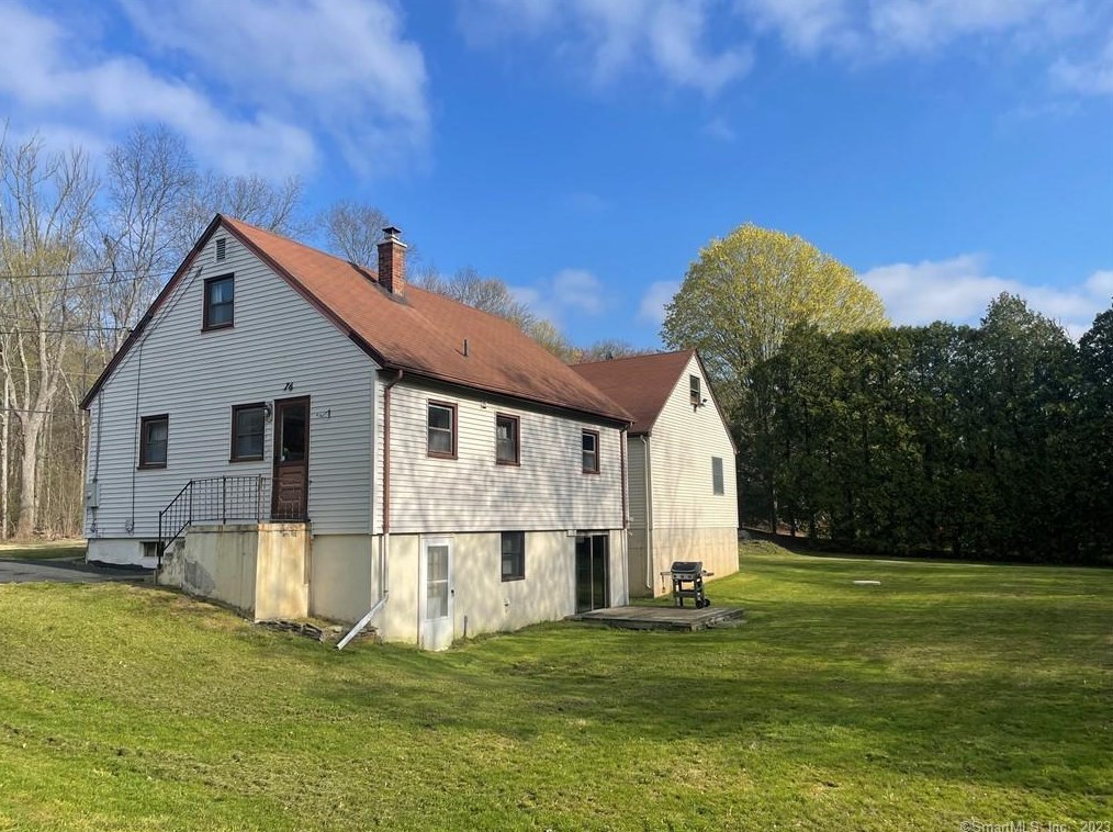 74 N Burnham Hwy, Norwich, CT 06351