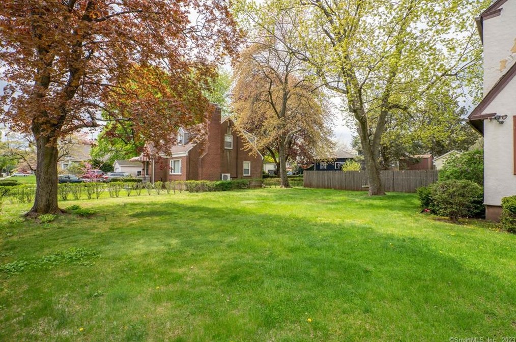 102 Stewart St, New Britain, CT 06053