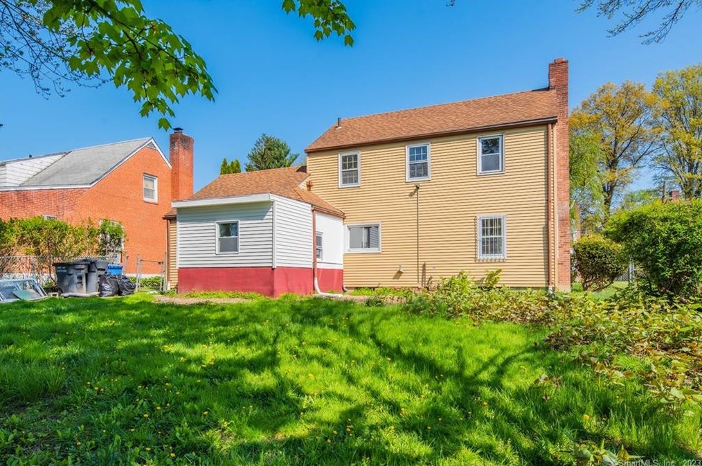 59 Burlington St, Hartford, CT 06112