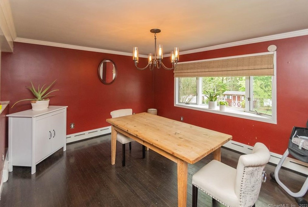 8 Old Orchard Ln, Northville CT  06776-2313 exterior