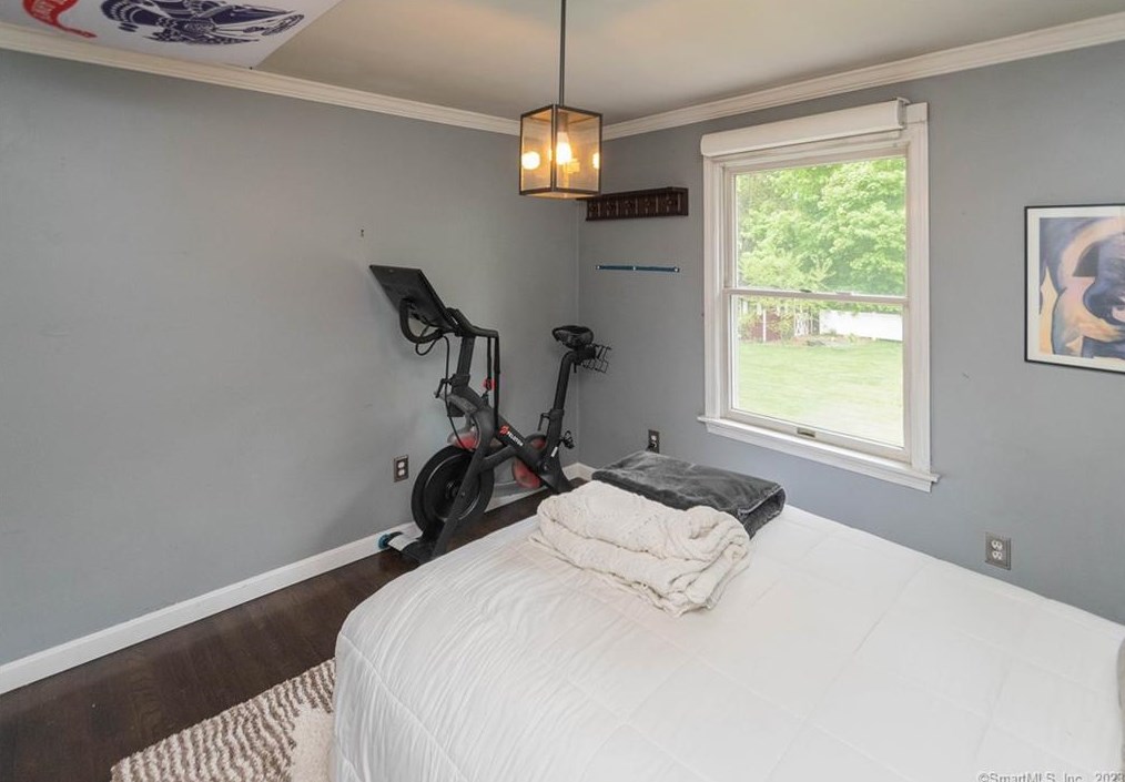 8 Old Orchard Ln, Northville CT  06776-2313 exterior