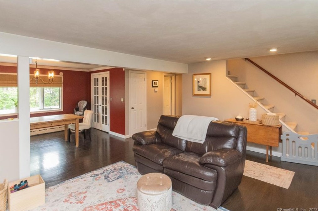 8 Old Orchard Ln, Northville CT  06776-2313 exterior