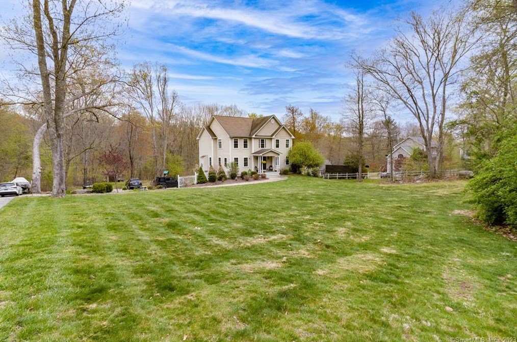 184 Tripp Hollow Rd, Brooklyn, CT 06234