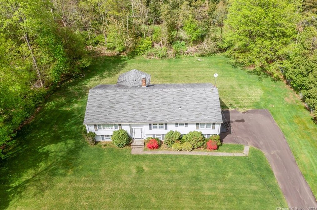 25 Midwood Ct, New Haven, CT 06518-1116