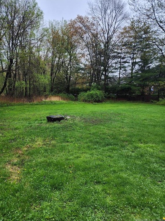 20 Peggy Ln, Farmington, CT 06032