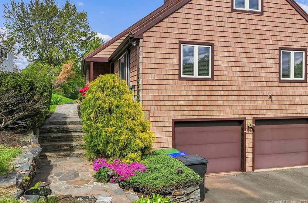 1 Yellow Yellow Cir, Middletown, CT 06457