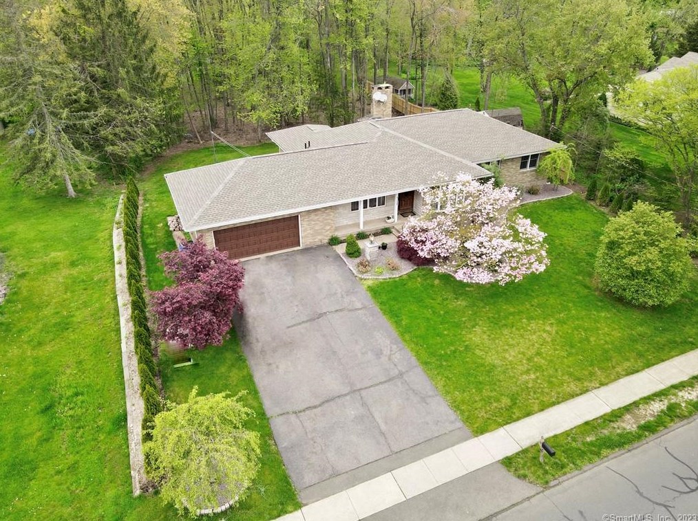 45 Two Rod Hwy, Hartford, CT 06109-3959