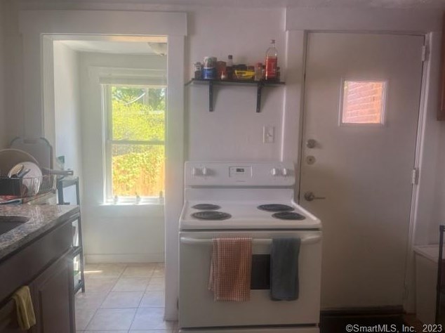 44 Lyon St, New Haven CT 06511-4925 exterior