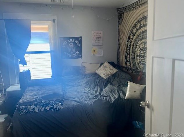 44 Lyon St, New Haven CT 06511-4925 exterior