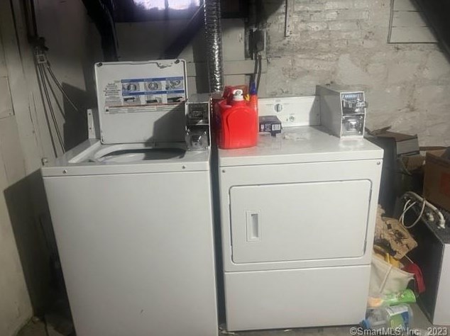 44 Lyon St, New Haven CT 06511-4925 exterior