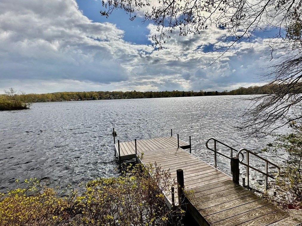 166 Deepwood Dr, Exeter, CT 06249