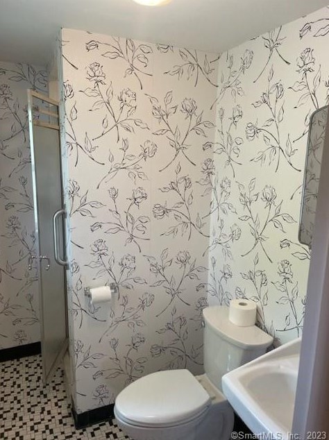 80 Avalon Ave, Watertown CT  06779-2037 exterior