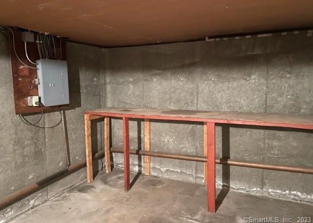 80 Avalon Ave, Watertown CT  06779-2037 exterior