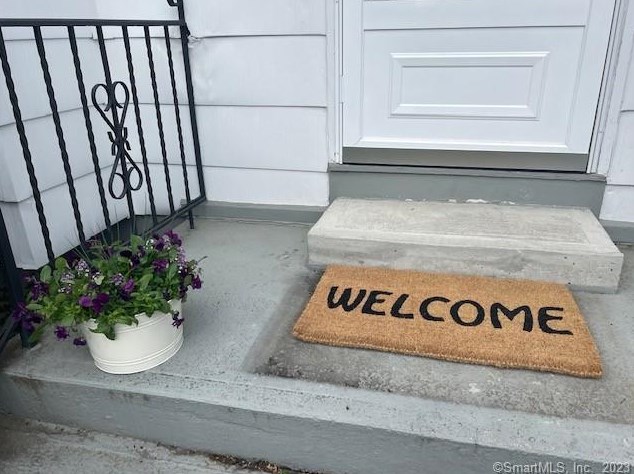 80 Avalon Ave, Watertown CT  06779-2037 exterior