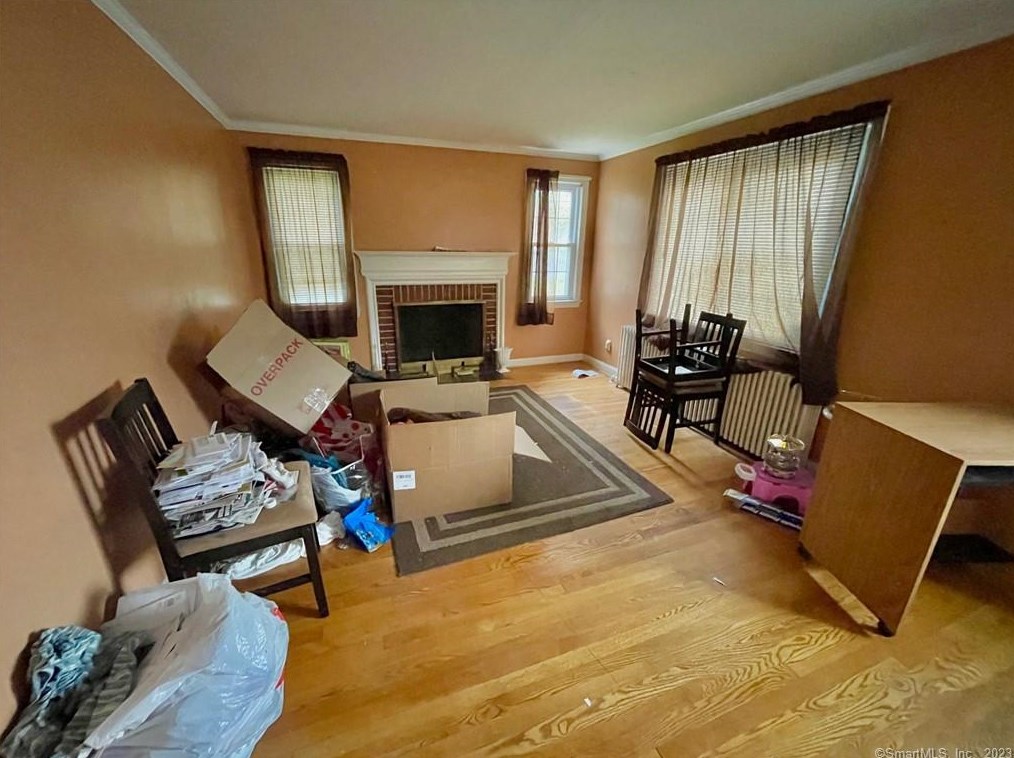 102 Park Ave, Bloomfield, CT 06002