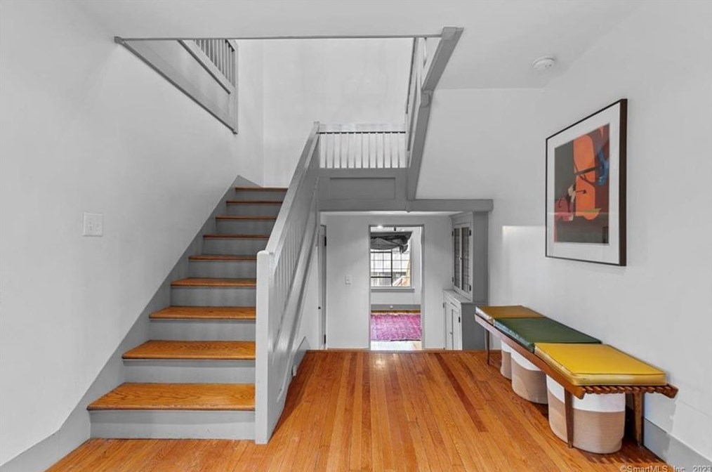 37 Loomis Pl, New Haven, CT 06511