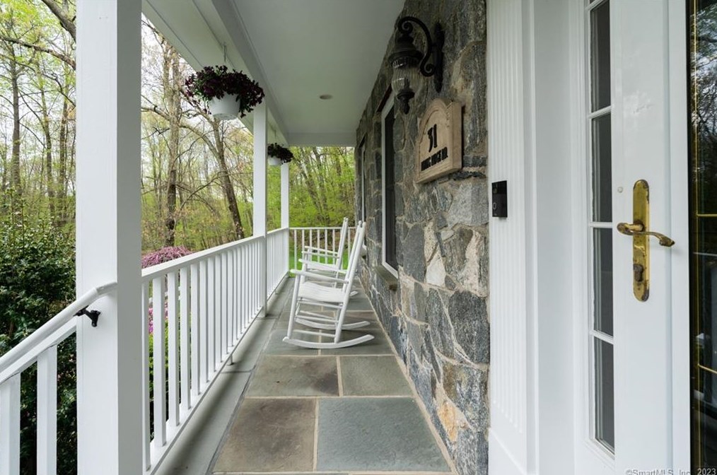 31 Riding Ridge Rd, Upper Stepney, CT 06468