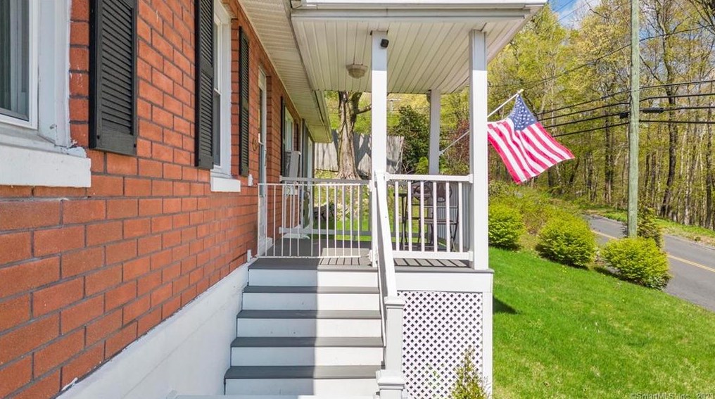 99 Walnut Hill Rd, Litchfield, CT 06787