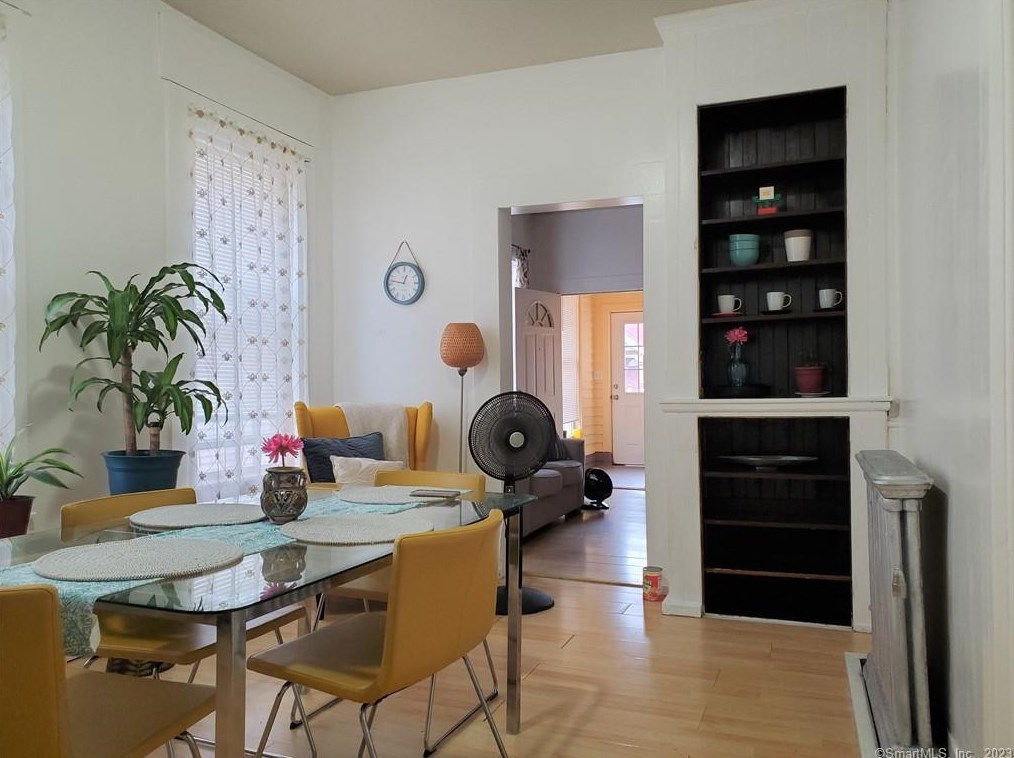 71 Dickerman St, New Haven CT  06518-2308 exterior