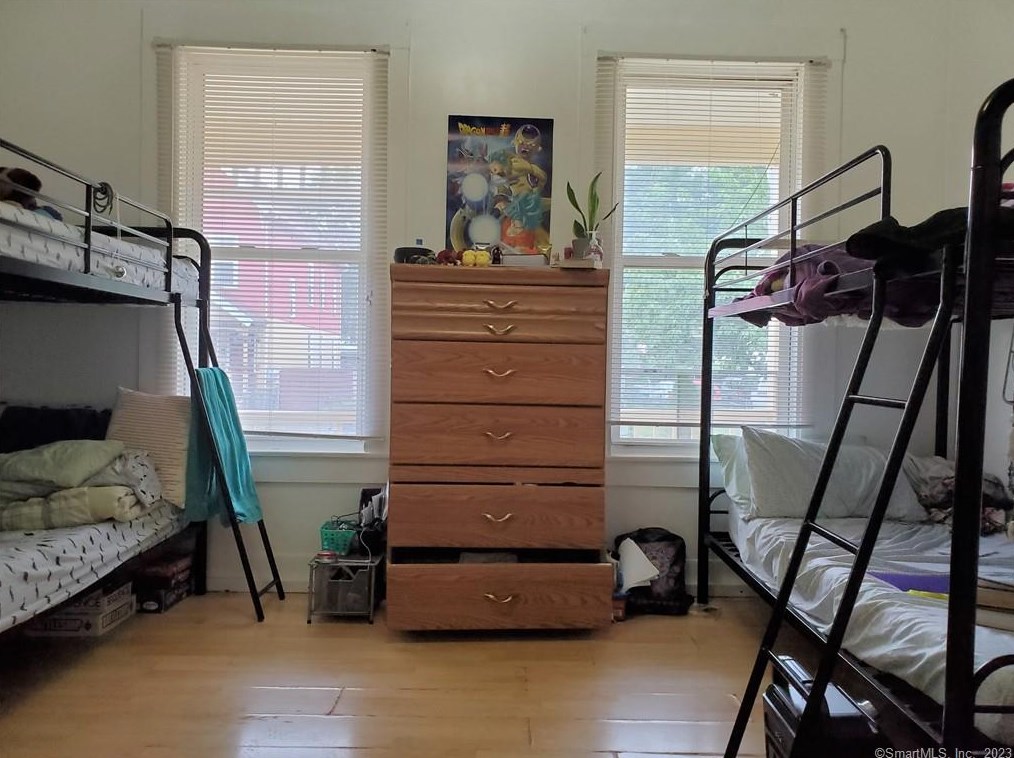 71 Dickerman St, New Haven CT  06518-2308 exterior