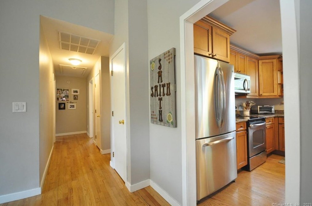 40 Bridle Rd, Northville CT  06776-5022 exterior