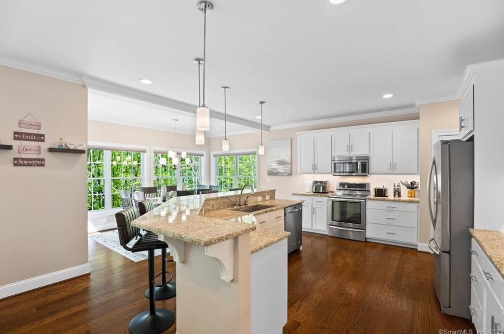 11 Correia Way, Vernon CT  06066-5052 exterior
