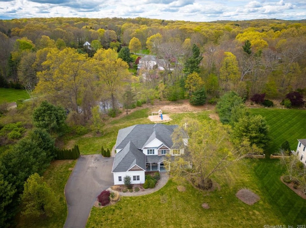 11 Creamery Ln, Madison, CT 06443