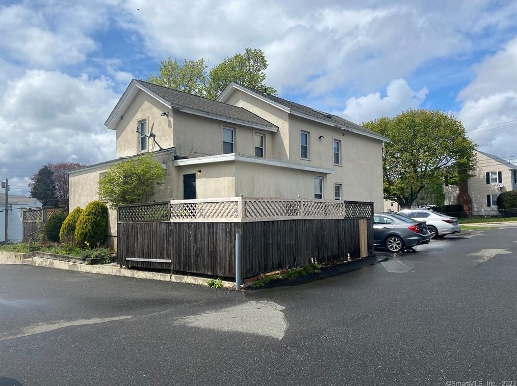 49 Ledyard Ave #2, Groton, CT 06340